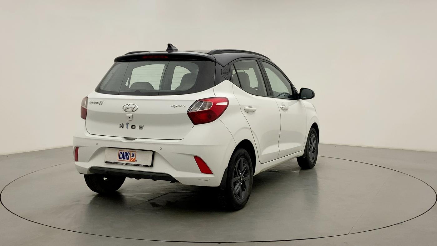 2021 Hyundai GRAND I10 NIOS SPORTZ 1.2 KAPPA VTVT CNG, CNG, Manual, 26,081 km, Right Back Diagonal