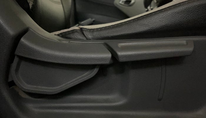 2020 Hyundai GRAND I10 NIOS SPORTZ 1.2 KAPPA VTVT, Petrol, Manual, 84,668 km, Driver Side Adjustment Panel