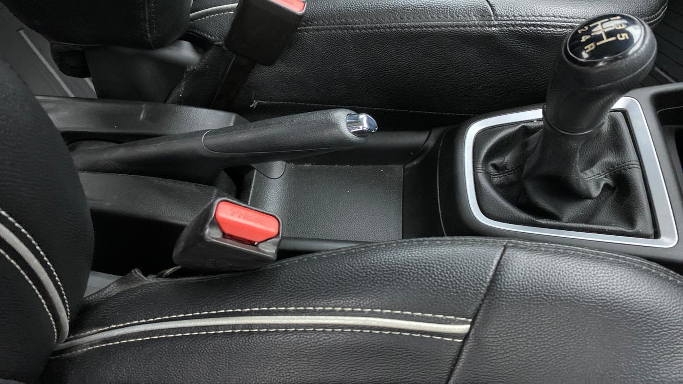 2018 Maruti Swift VXI D, Petrol, Manual, 51,126 km, Gear Lever
