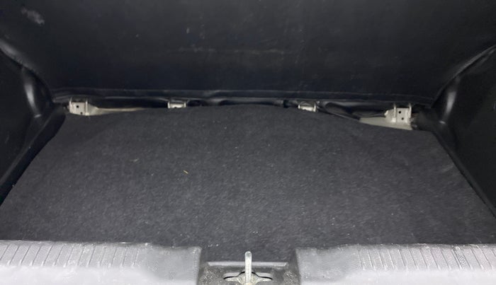 2018 Maruti Swift VXI D, Petrol, Manual, 51,126 km, Boot Inside