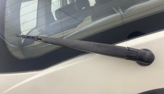 2017 Mahindra XUV500 W6 AT 1.99, Diesel, Automatic, 64,287 km, Rear Wiper