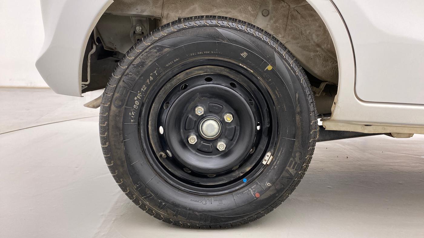 2019 Maruti Alto 800 LXI, Petrol, Manual, 10,010 km, Right Rear Wheel
