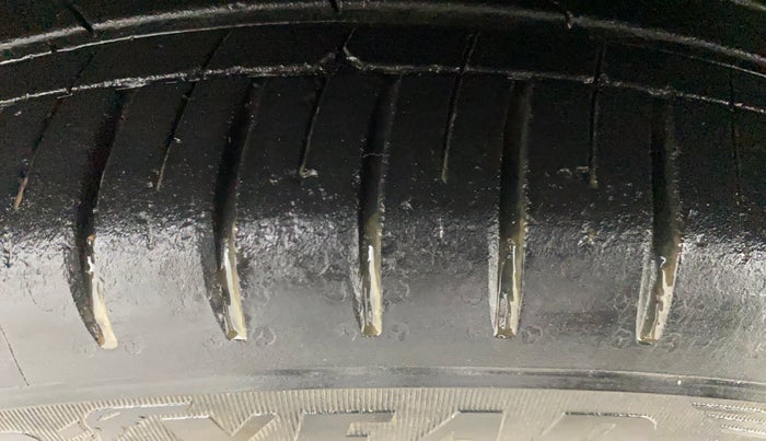 2021 MG HECTOR SMART 2.0 DIESEL, Diesel, Manual, 35,850 km, Left Front Tyre Tread