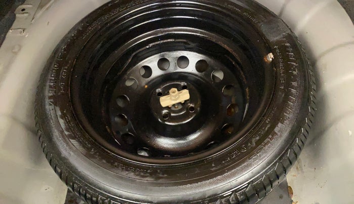 2015 Hyundai Verna FLUIDIC 4S 1.6 VTVT S(O), Petrol, Manual, 52,154 km, Spare Tyre