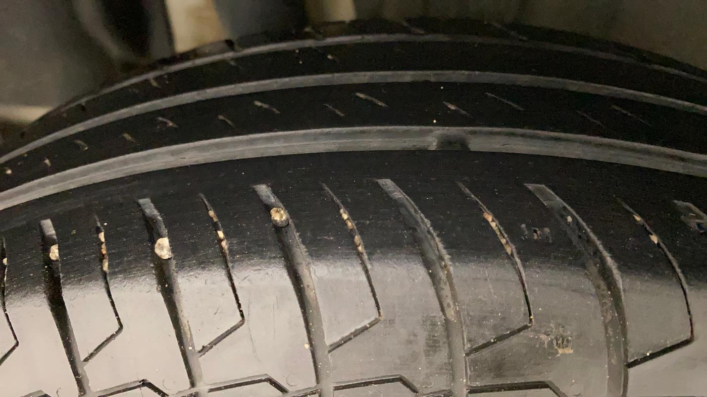 2021 Maruti Swift VXI, Petrol, Manual, 31,563 km, Right Rear Tyre Tread