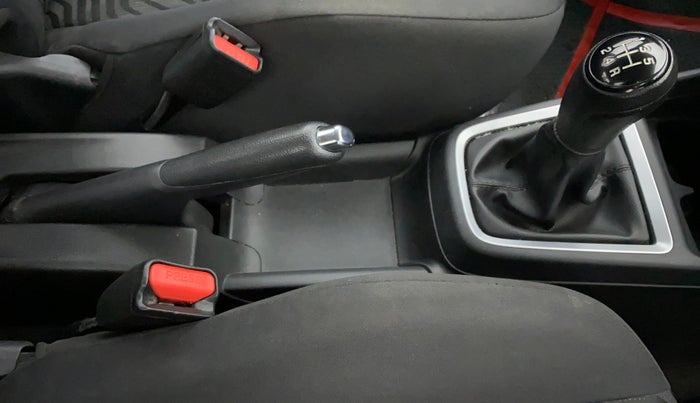 2021 Maruti Swift VXI, Petrol, Manual, 31,563 km, Gear Lever