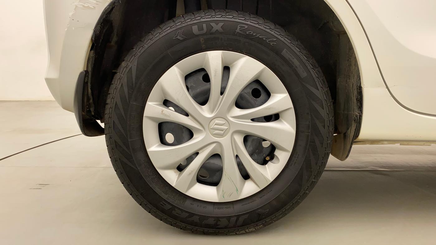 2021 Maruti Swift VXI, Petrol, Manual, 31,563 km, Right Rear Wheel