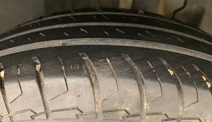 2021 Maruti Swift VXI, Petrol, Manual, 31,563 km, Left Rear Tyre Tread