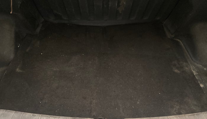 2016 Hyundai Xcent S 1.2 SPECIAL EDITION, Petrol, Manual, 74,812 km, Boot Inside