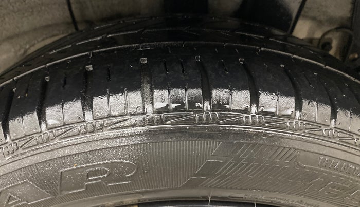 2016 Hyundai Xcent S 1.2 SPECIAL EDITION, Petrol, Manual, 74,812 km, Left Rear Tyre Tread