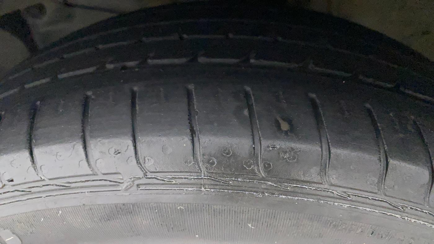 2017 Honda WR-V 1.2L I-VTEC VX MT, Petrol, Manual, 42,754 km, Left Front Tyre Tread