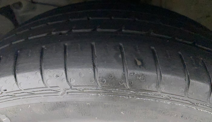 2017 Honda WR-V 1.2L I-VTEC VX MT, Petrol, Manual, 42,754 km, Left Front Tyre Tread