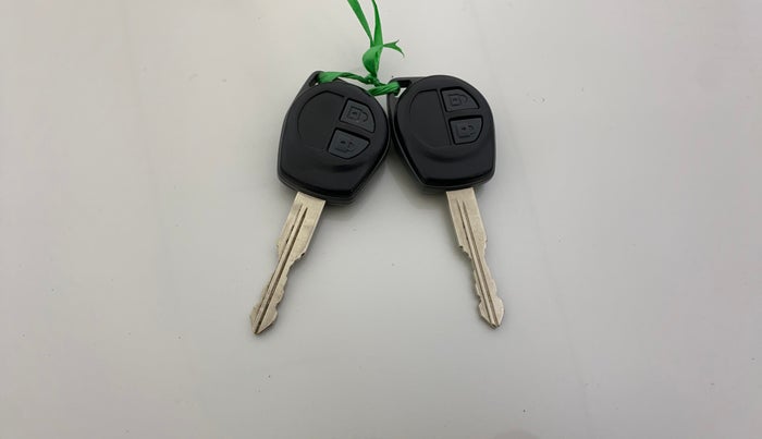 2021 Maruti Swift Dzire TOUR S-CNG (O), CNG, Manual, 28,460 km, Key Close Up