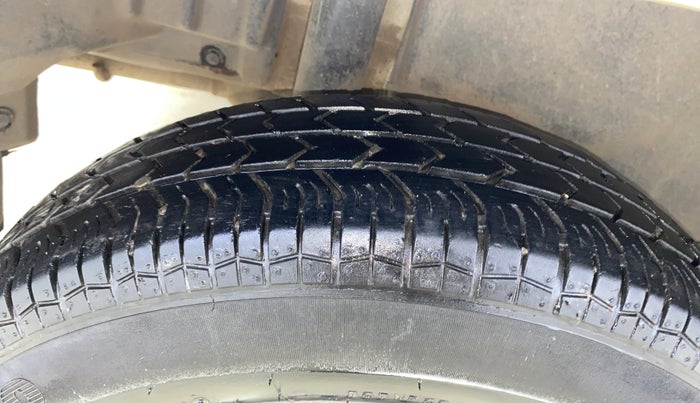 2021 Maruti Swift Dzire TOUR S-CNG (O), CNG, Manual, 28,460 km, Right Rear Tyre Tread