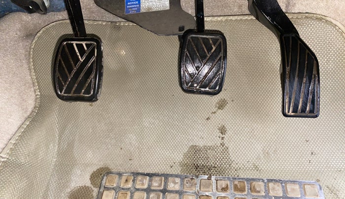 2021 Maruti Swift Dzire TOUR S-CNG (O), CNG, Manual, 28,460 km, Pedals