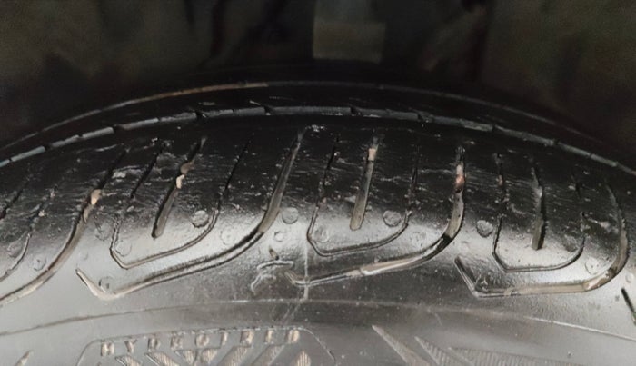 2022 Tata ALTROZ XZA PLUS, Petrol, Automatic, 39,618 km, Left Front Tyre Tread