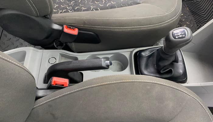 2020 Tata Tiago XZ PLUS DUAL TONE PETROL, Petrol, Manual, 43,671 km, Gear Lever
