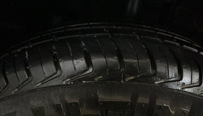 2020 Tata TIGOR XE PETROL, Petrol, Manual, 34,844 km, Right Front Tyre Tread