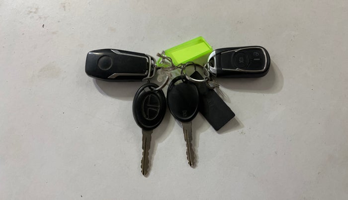 2020 Tata TIGOR XE PETROL, Petrol, Manual, 34,844 km, Key Close Up