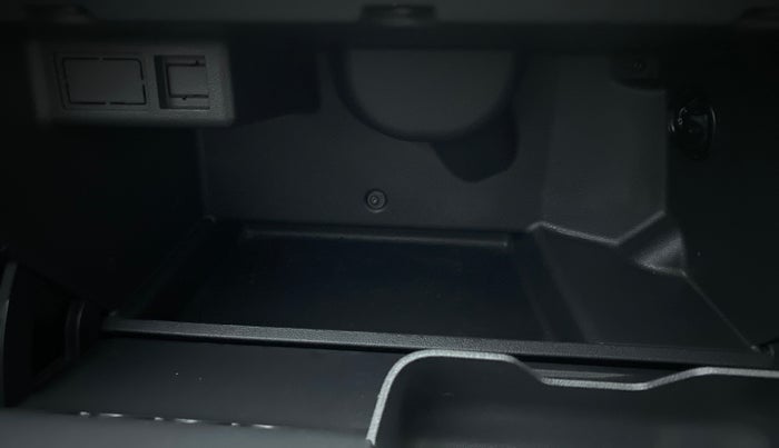 2015 Volkswagen Polo GT TSI 1.2 PETROL AT, Petrol, Automatic, 79,406 km, Cooled Glove Box