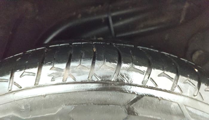 2016 Hyundai Verna 1.6 VTVT S AT, Petrol, Automatic, 80,249 km, Left Rear Tyre Tread