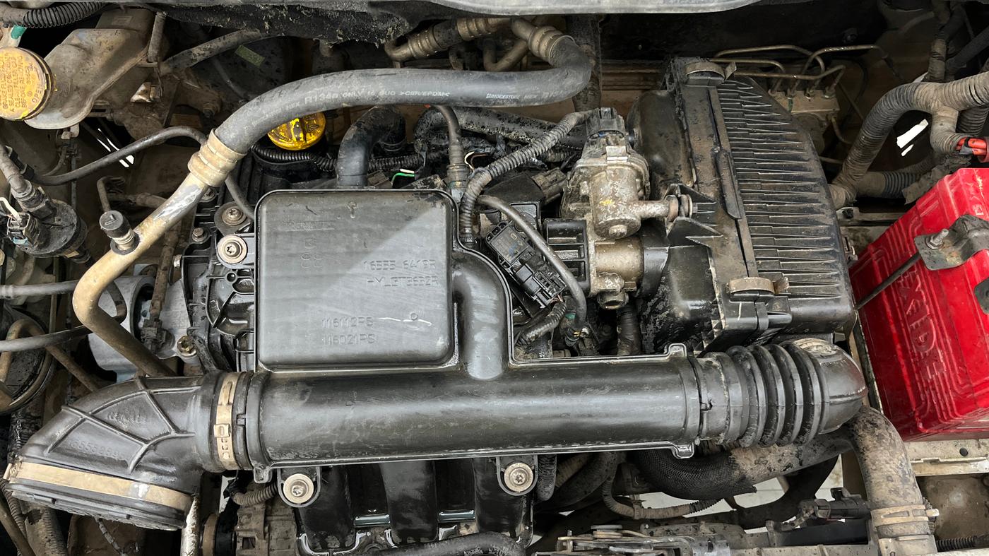 2019 Renault TRIBER RXL MT, Petrol, Manual, 1,06,801 km, Engine View