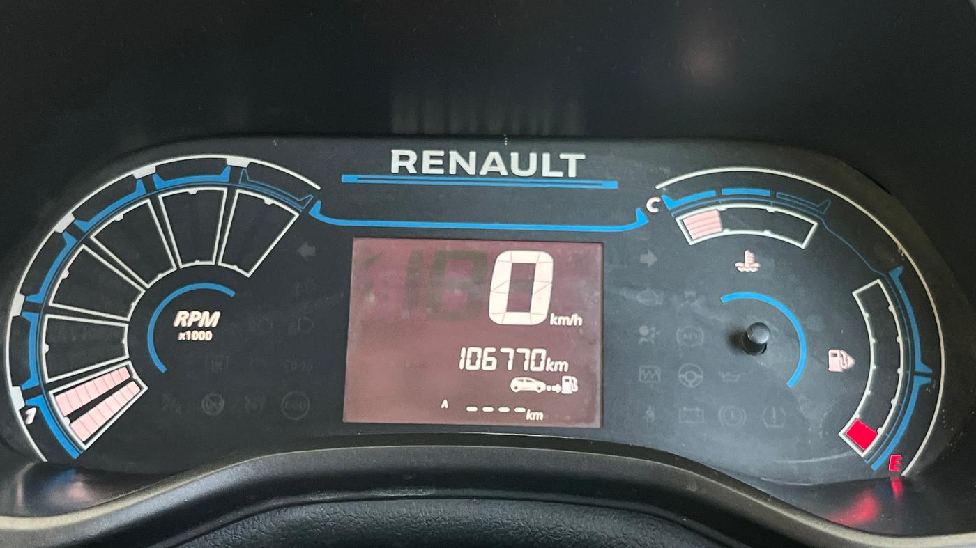 2019 Renault TRIBER RXL MT, Petrol, Manual, 1,06,801 km, Odometer Image