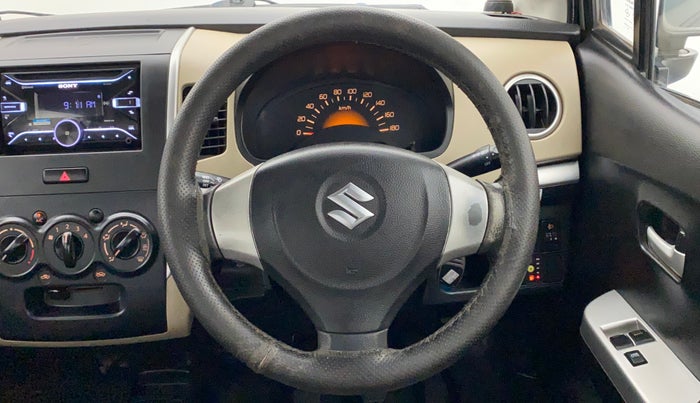 2018 Maruti Wagon R 1.0 LXI CNG, CNG, Manual, 93,462 km, Steering Wheel Close Up