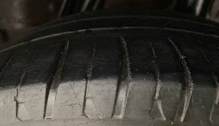 2017 Honda WR-V 1.2L I-VTEC VX MT, Petrol, Manual, 37,478 km, Left Rear Tyre Tread