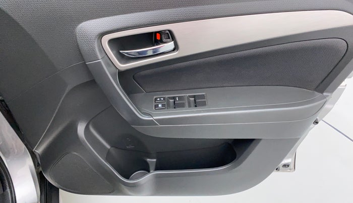 2017 Maruti Vitara Brezza ZDI PLUS, Diesel, Manual, 45,475 km, Driver Side Door Panels Control
