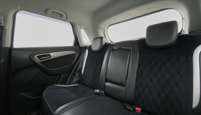 2017 Maruti Vitara Brezza ZDI PLUS, Diesel, Manual, 45,475 km, Right Side Rear Door Cabin
