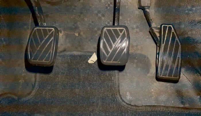 2016 Maruti Baleno DELTA PETROL 1.2, Petrol, Manual, 47,594 km, Pedals