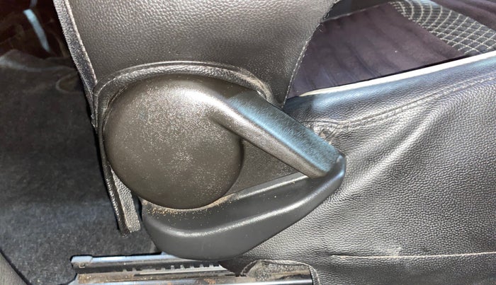 2016 Maruti Baleno DELTA PETROL 1.2, Petrol, Manual, 47,594 km, Driver Side Adjustment Panel