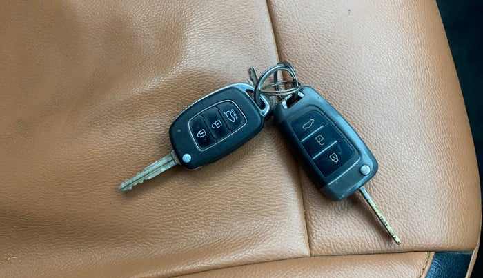 2017 Hyundai Elite i20 ASTA 1.4 CRDI, Diesel, Manual, 1,31,421 km, Key Close Up