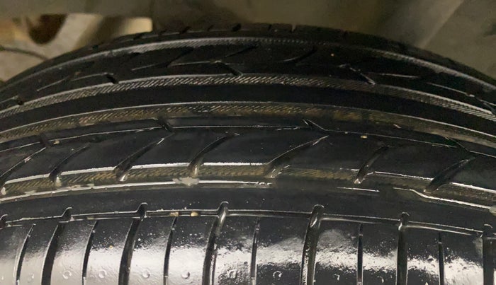 2019 Renault Kwid RXT 1.0 (O), Petrol, Manual, 14,588 km, Left Rear Tyre Tread