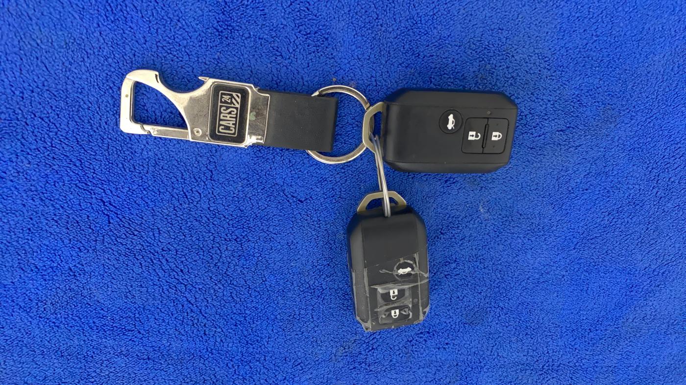 2021 Maruti Dzire ZXI, Petrol, Manual, 36,891 km, Key Close Up