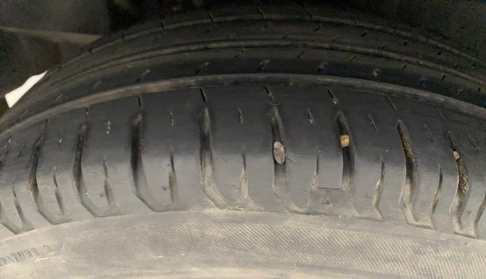 2021 Maruti Dzire ZXI, Petrol, Manual, 36,891 km, Right Rear Tyre Tread