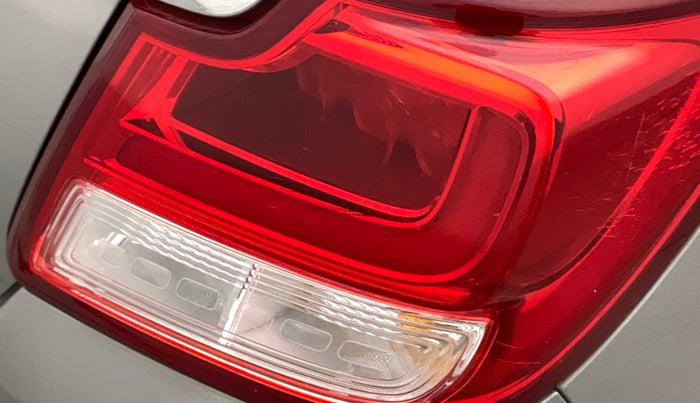 2021 Maruti Dzire ZXI, Petrol, Manual, 36,891 km, Right tail light - Minor damage