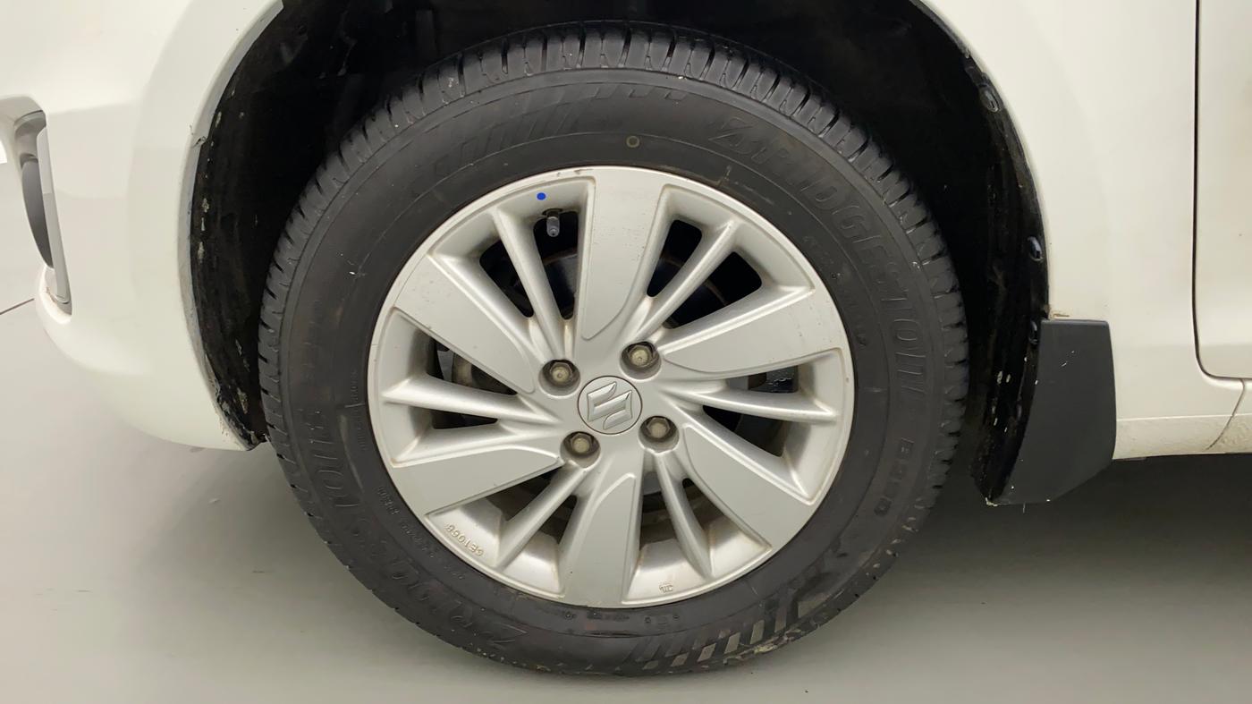 2015 Maruti Swift ZXI, Petrol, Manual, 52,763 km, Left Front Wheel