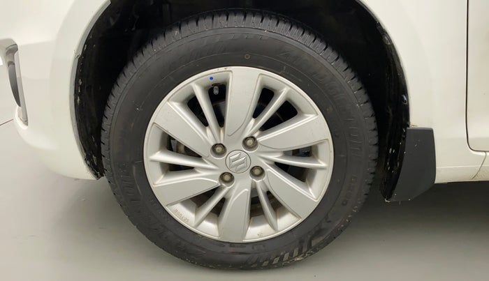 2015 Maruti Swift ZXI, Petrol, Manual, 52,763 km, Left Front Wheel