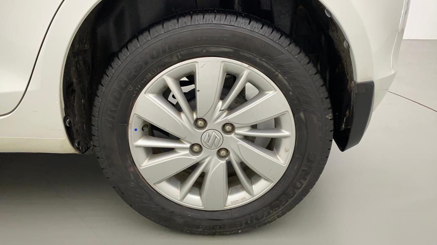2015 Maruti Swift ZXI, Petrol, Manual, 52,763 km, Left Rear Wheel