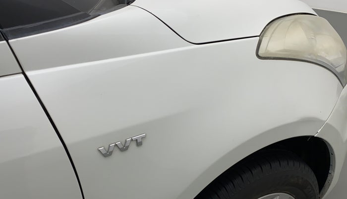 2015 Maruti Swift ZXI, Petrol, Manual, 52,763 km, Right fender - Slightly dented