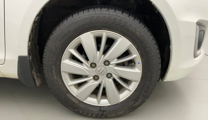 2015 Maruti Swift ZXI, Petrol, Manual, 52,763 km, Right Front Wheel