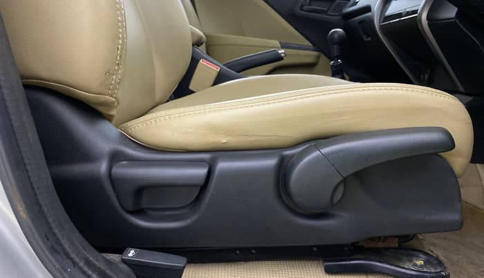 2015 Honda City 1.5L I-VTEC SV, Petrol, Manual, 32,936 km, Driver Side Adjustment Panel