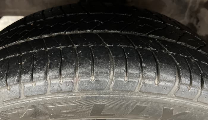 2014 Honda Amaze 1.2L I-VTEC S, Petrol, Manual, 76,019 km, Left Front Tyre Tread