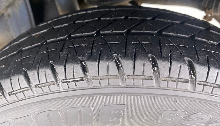 2013 Maruti Alto 800 LXI, Petrol, Manual, 49,169 km, Left Rear Tyre Tread