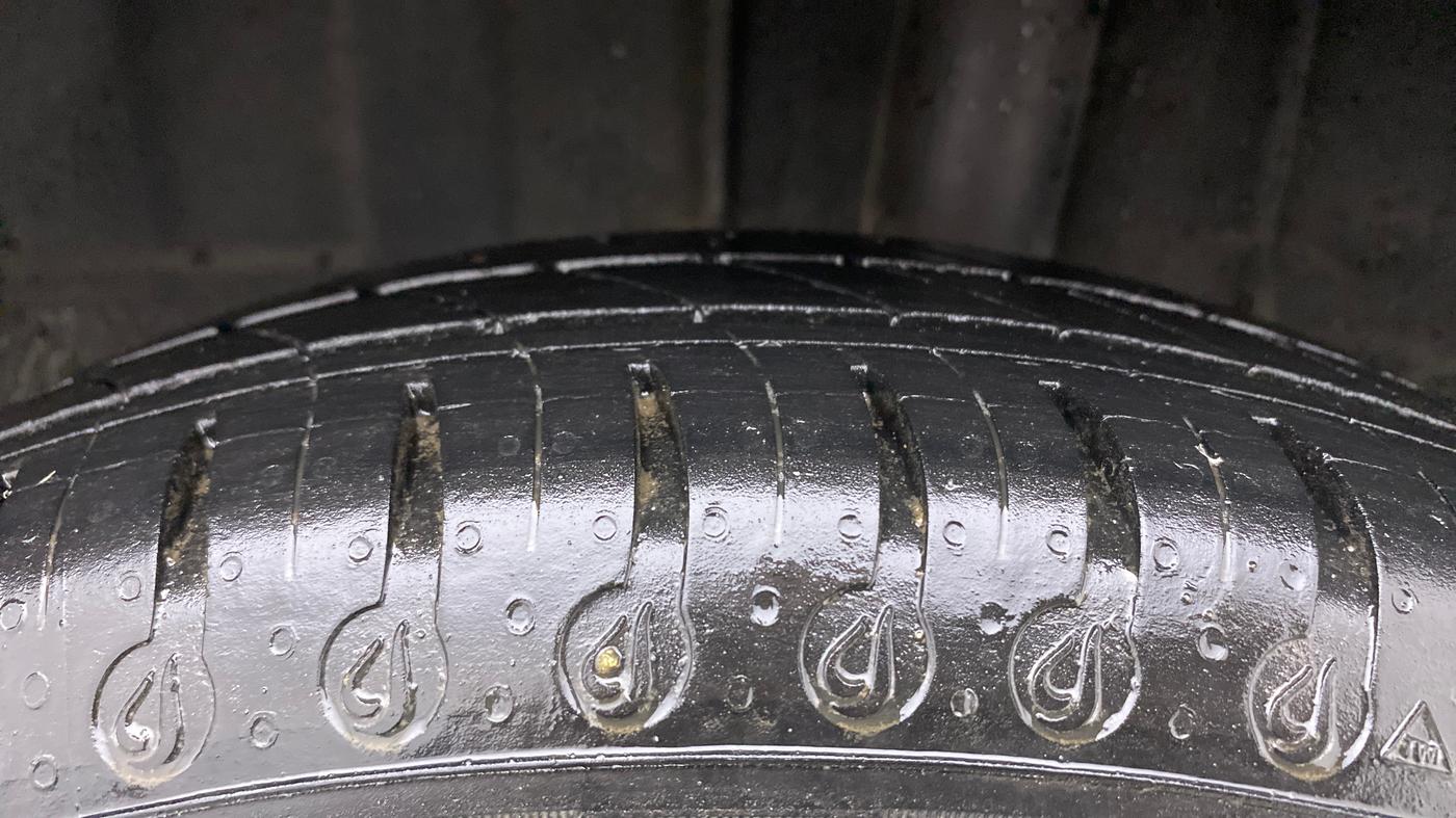 2020 Renault Kwid RXT 0.8, Petrol, Manual, 22,726 km, Left Rear Tyre Tread