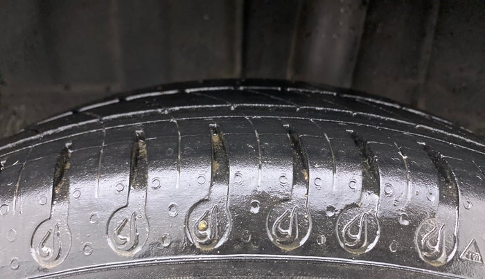 2020 Renault Kwid RXT 0.8, Petrol, Manual, 22,726 km, Left Rear Tyre Tread