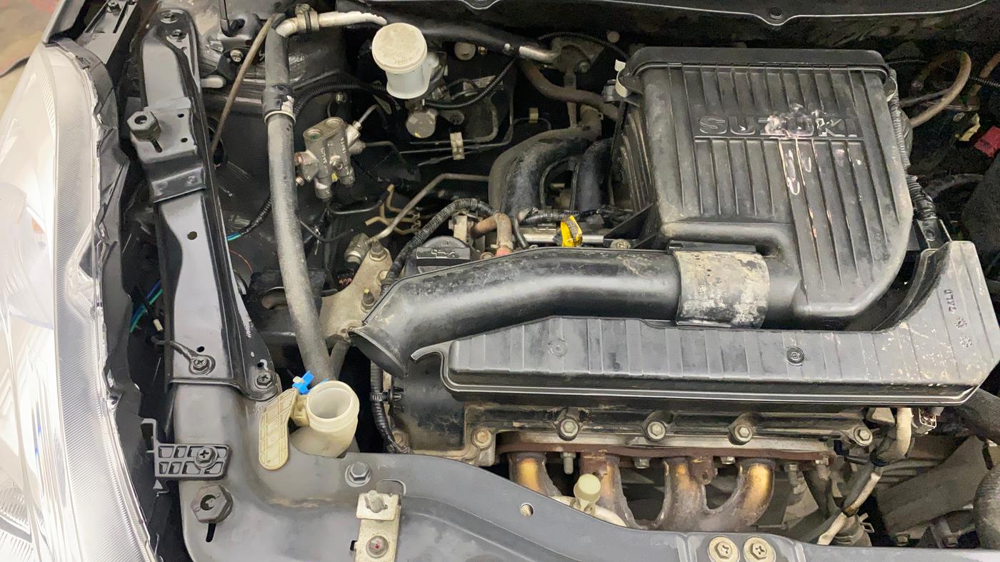 2017 Maruti Swift VXI, Petrol, Manual, 97,134 km, Engine View - Right