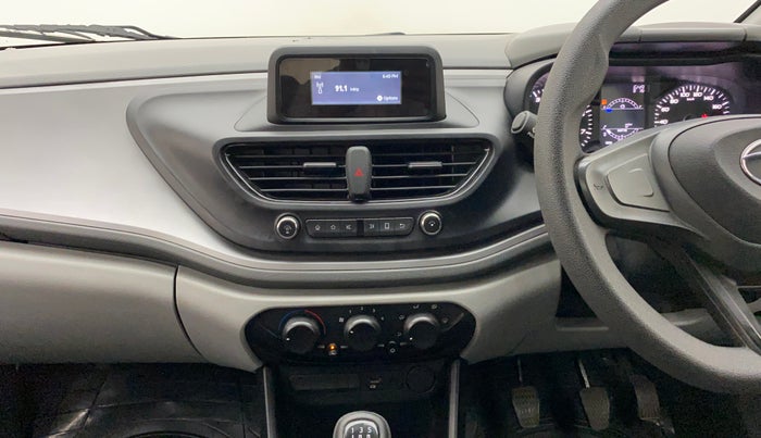 2021 Tata ALTROZ XE PETROL, Petrol, Manual, 20,428 km, Air Conditioner